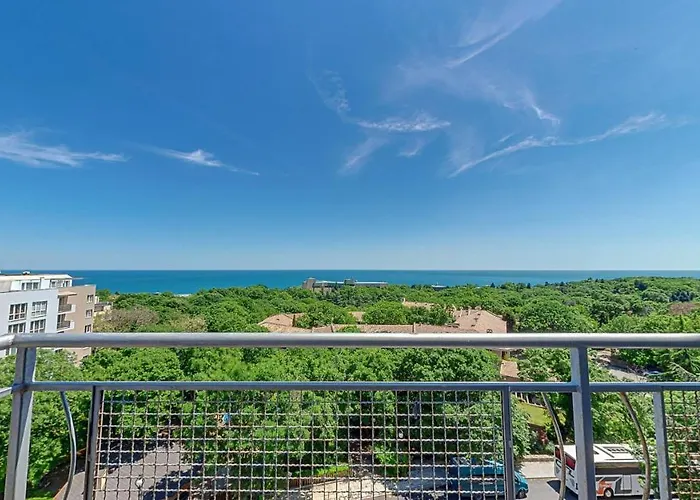 Elena And Wellness Golden Sands