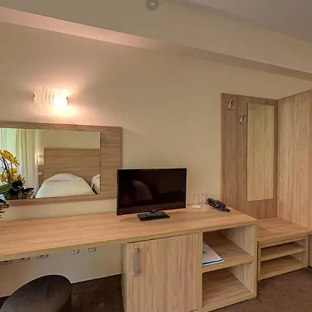 Elena And Wellness Otel 4*