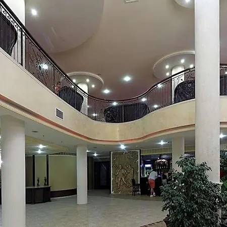 Hotell Elena And Wellness 4*
