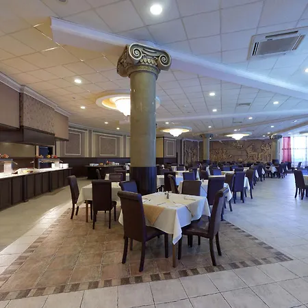 Elena And Wellness ゴールデンサンド